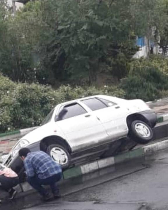 خدمات امداد خودرو نیاوران